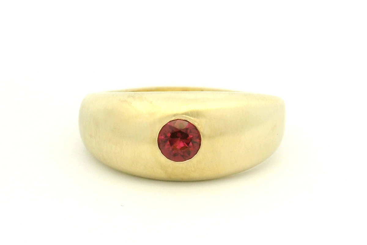 R&amp;V BESPOKE FLUSH SET RED TOURMALINE RING 14ct GOLD