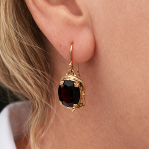 VINTAGE PYROPE GARNET EARRINGS 9ct GOLD