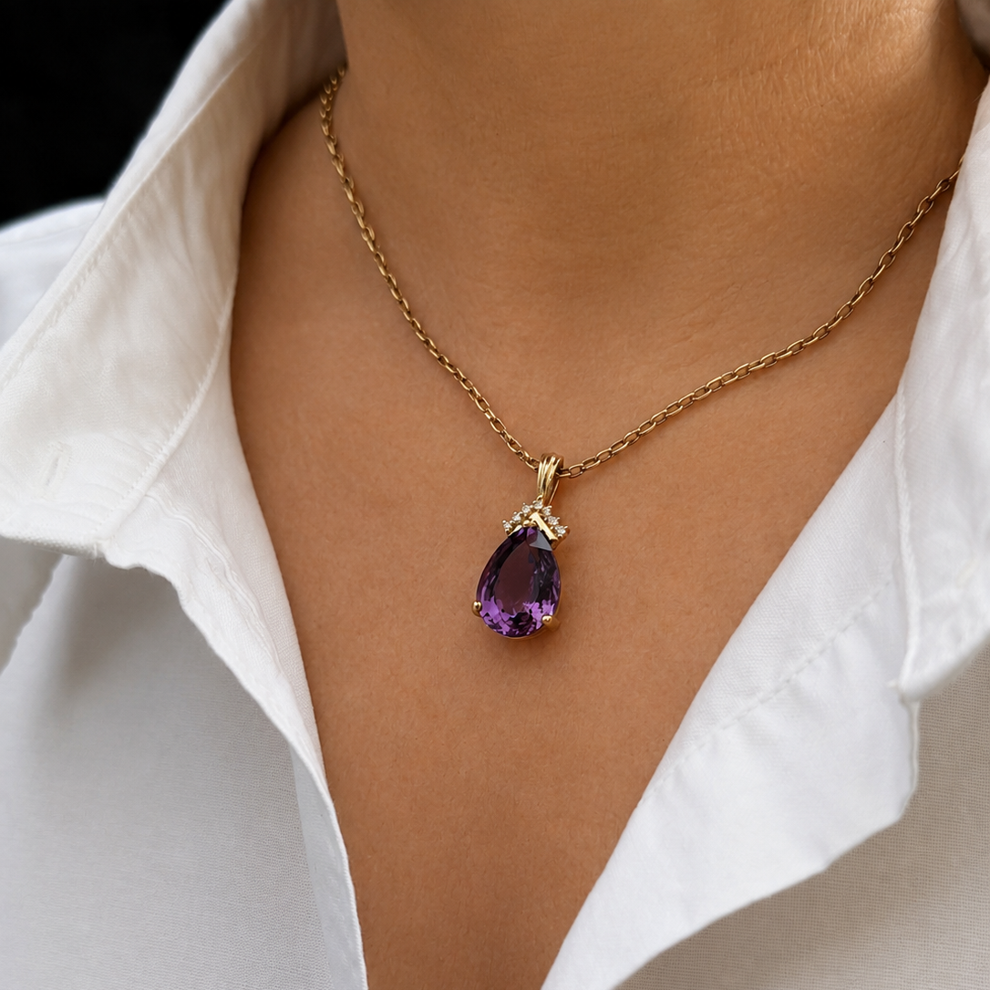 VINTAGE AMETHYST &amp; DIAMOND PENDANT 14ct GOLD