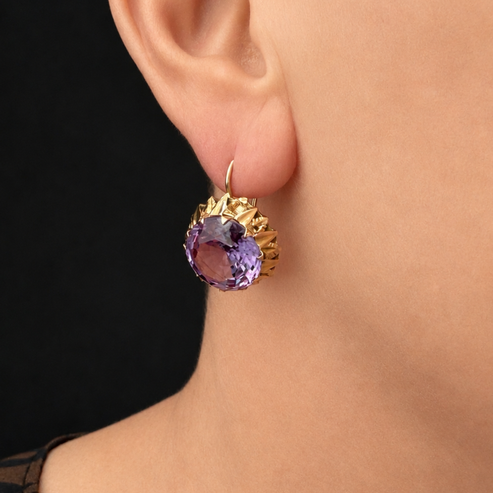 VINTAGE c1940/50’s SYNTHETIC COLOUR CHANGE SAPPHIRE EARRINGS 9ct GOLD