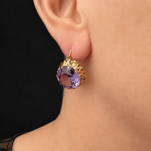 VINTAGE c1940/50’s SYNTHETIC COLOUR CHANGE SAPPHIRE EARRINGS 9ct GOLD