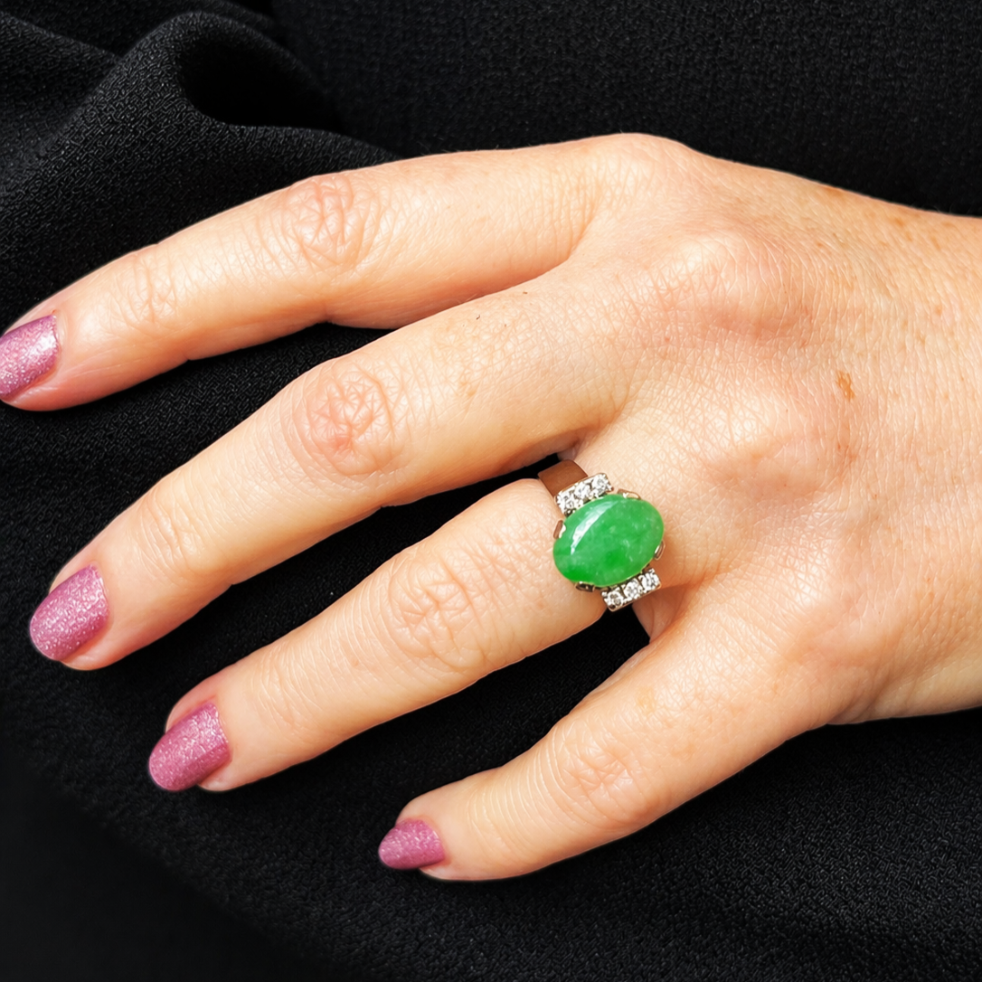 VINTAGE c1940 5ct JADE &amp; DIAMOND RING 18ct GOLD