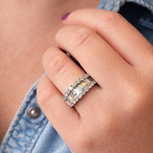 CONTEMPORARY 2ct DIAMOND RING 14ct WHITE GOLD