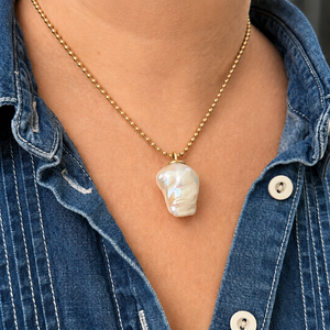 BESPOKE BAROQUE FLAME PEARL PENDANT 14ct GOLD