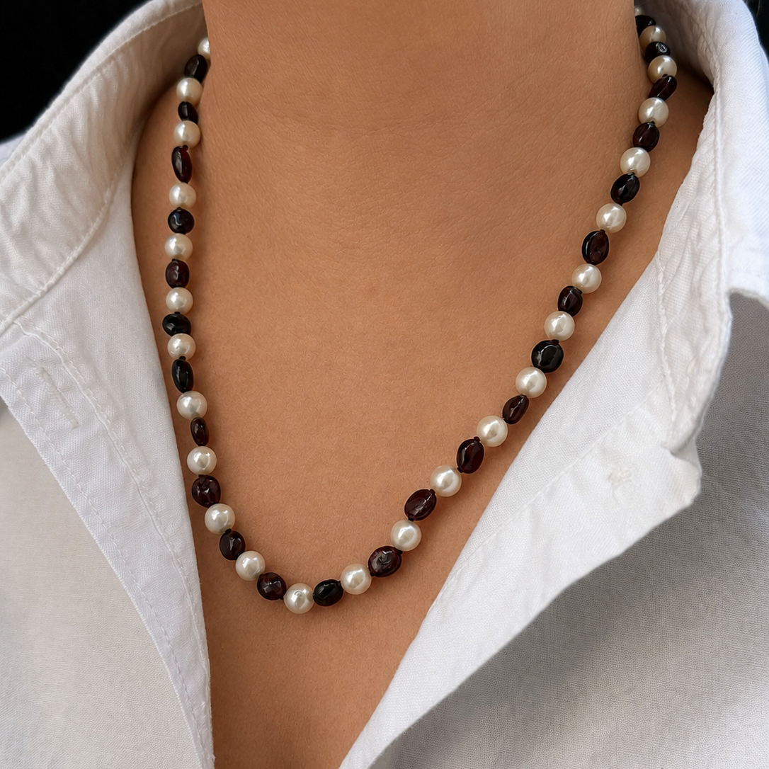 BESPOKE PEARL & GARNET NECKLACE 9ct GOLD