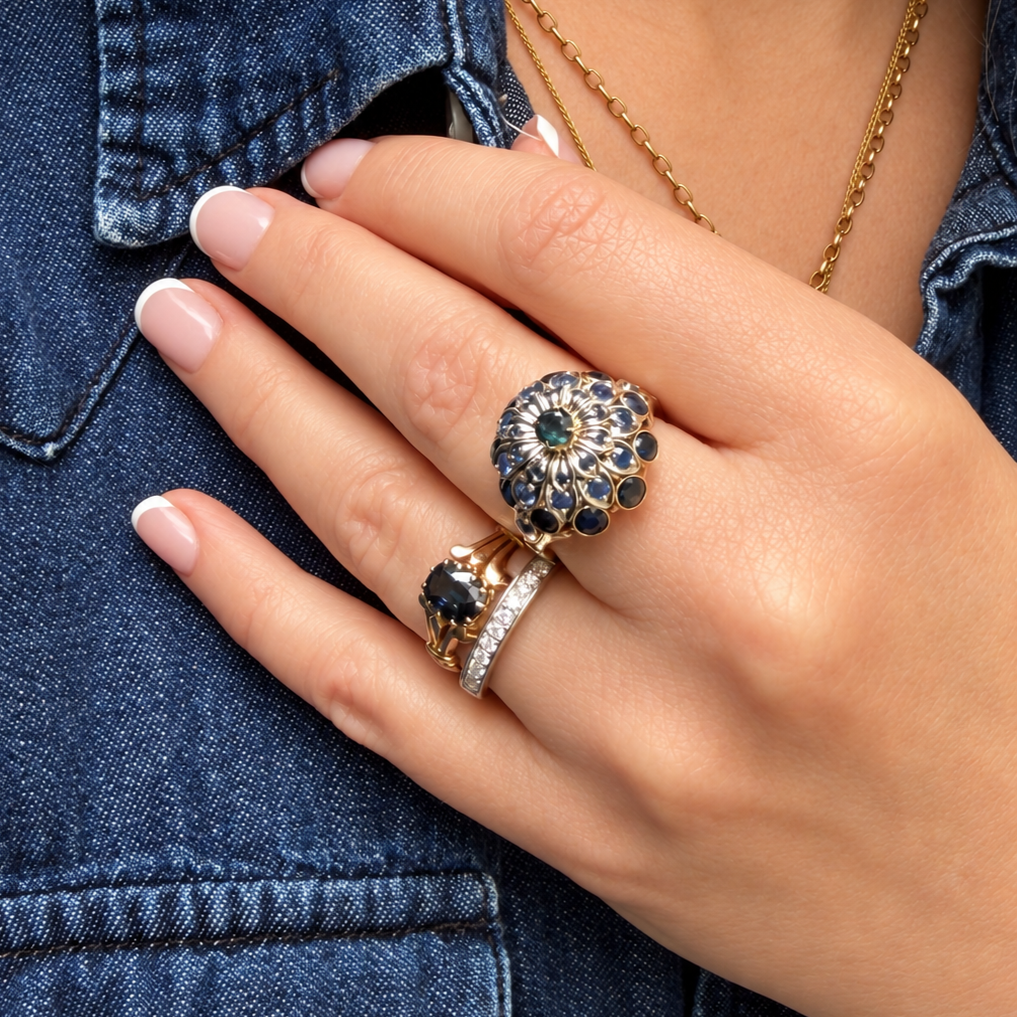 VINTAGE c1930’s SAPPHIRE DOME RING 18ct GOLD