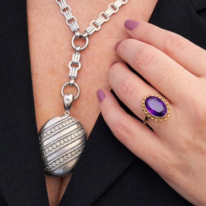 MID-CENTURY 5.50ct AMETHYST RING 9ct GOLD