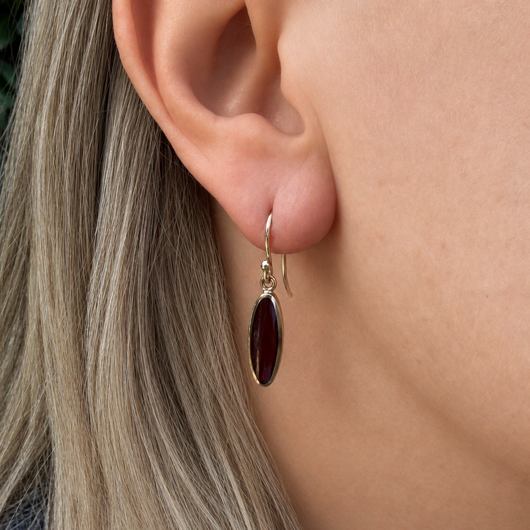 CARNELIAN PENDANT AND EARRING SET 9ct GOLD