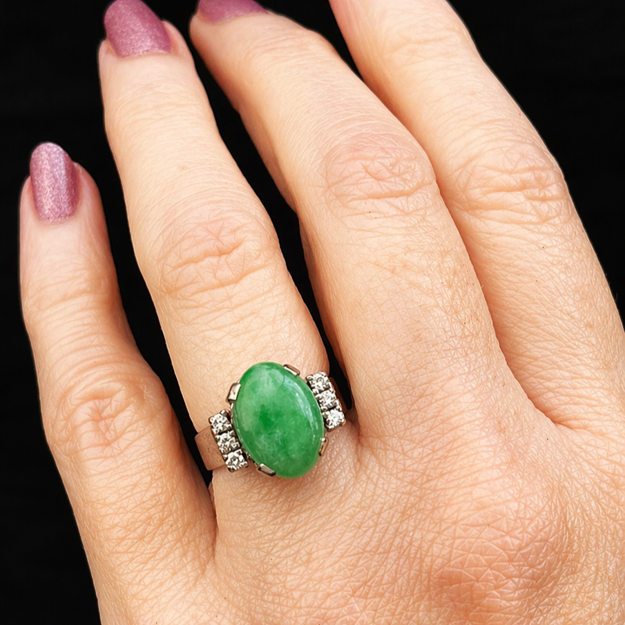 VINTAGE c1940 5ct JADE &amp; DIAMOND RING 18ct GOLD