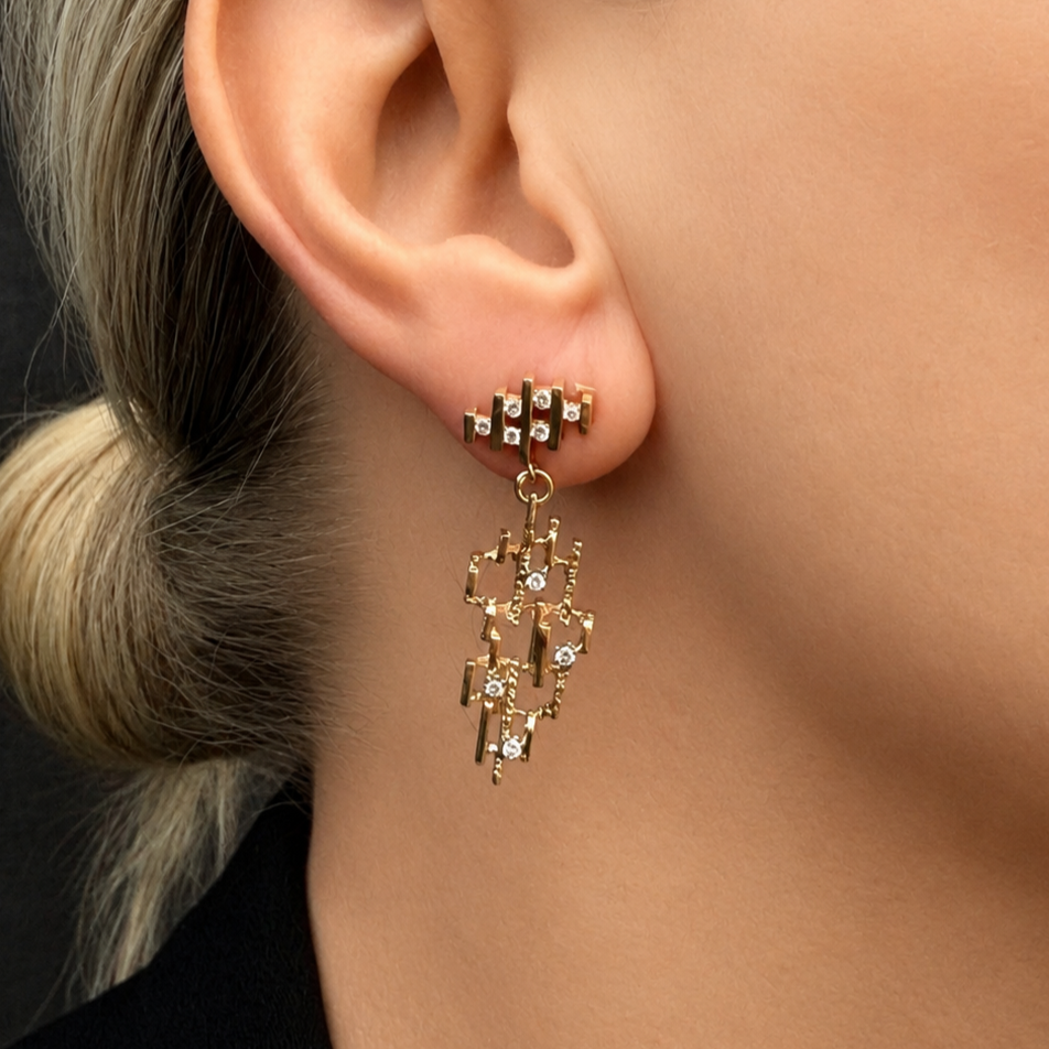 MID-CENTURY .50ct DIAMOND EARRINGS 14ct GOLD