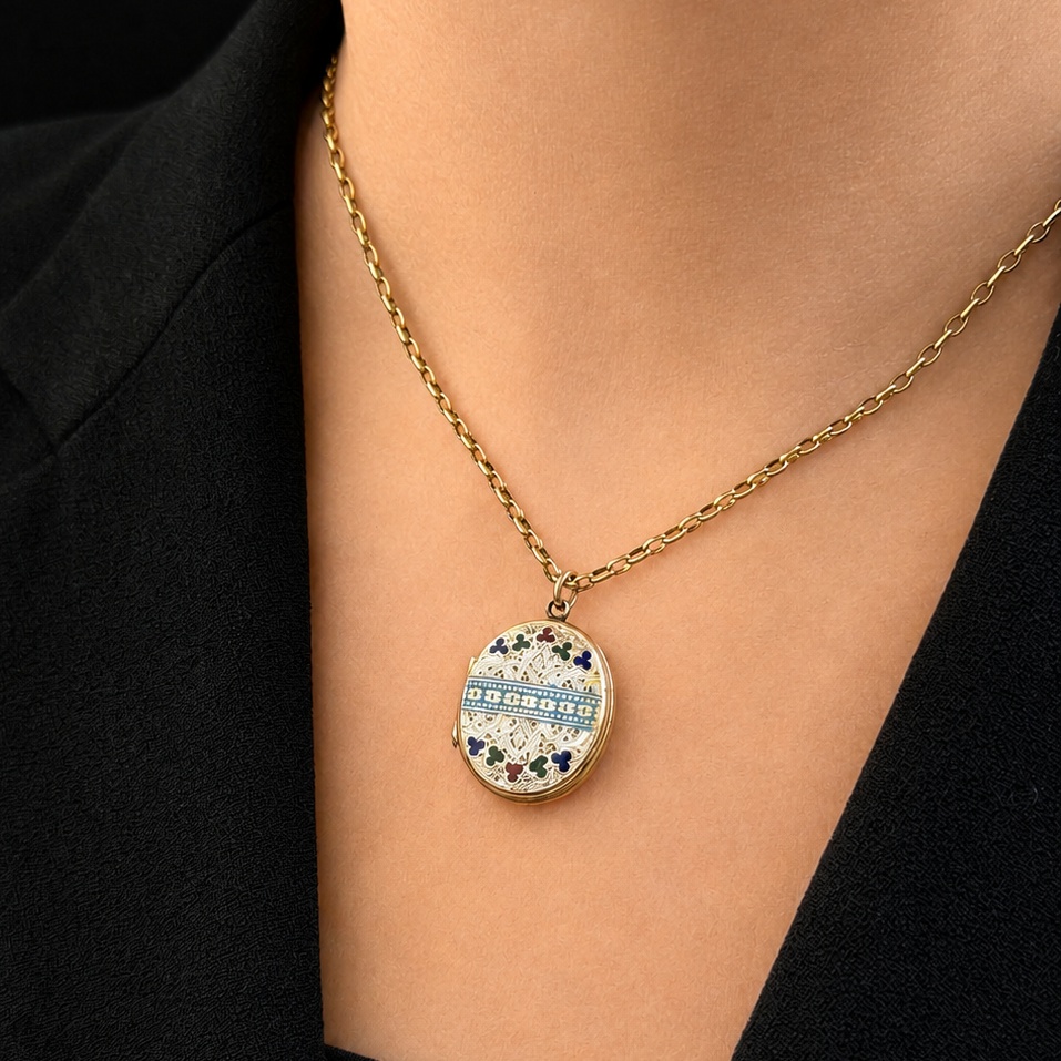 ANTIQUE EDWARDIAN ETCHED ENAMEL LOCKET 9ct GOLD