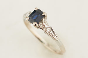 ANTIQUE ART DECO c1920 SAPPHIRE & DIAMOND RING 18ct GOLD