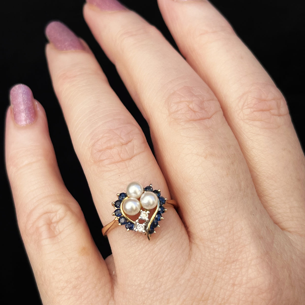 RETRO SAPPHIRE, DIAMOND &amp; PEARL RING IN 14ct GOLD