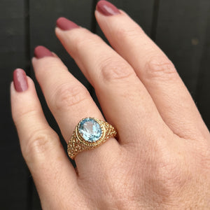 VINTAGE MID CENTURY c1960 SWISS BLUE TOPAZ DRESS RING ON 18ct YELLOW GOLD