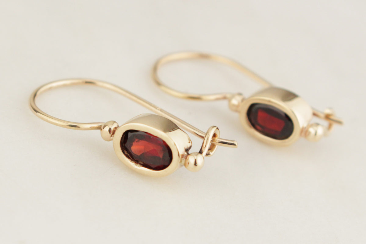 MODERN GARNET EARRINGS 9ct YELLOW GOLD