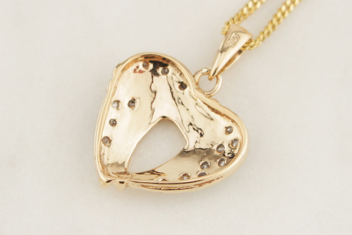 RETRO ESTATE c1980 DIAMOND HEART PENDANT 9ct GOLD