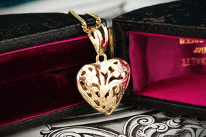 ANTIQUE STYLE FILIGREE HEART PENDANT 9ct GOLD