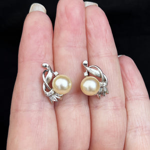 VINTAGE c1940’s RETRO DIAMOND & PEARL EARRINGS IN 14ct GOLD