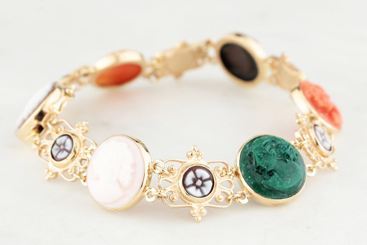 VINTAGE 1930’s SHELL &amp; AGATE CAMEO BRACELET 14ct GOLD