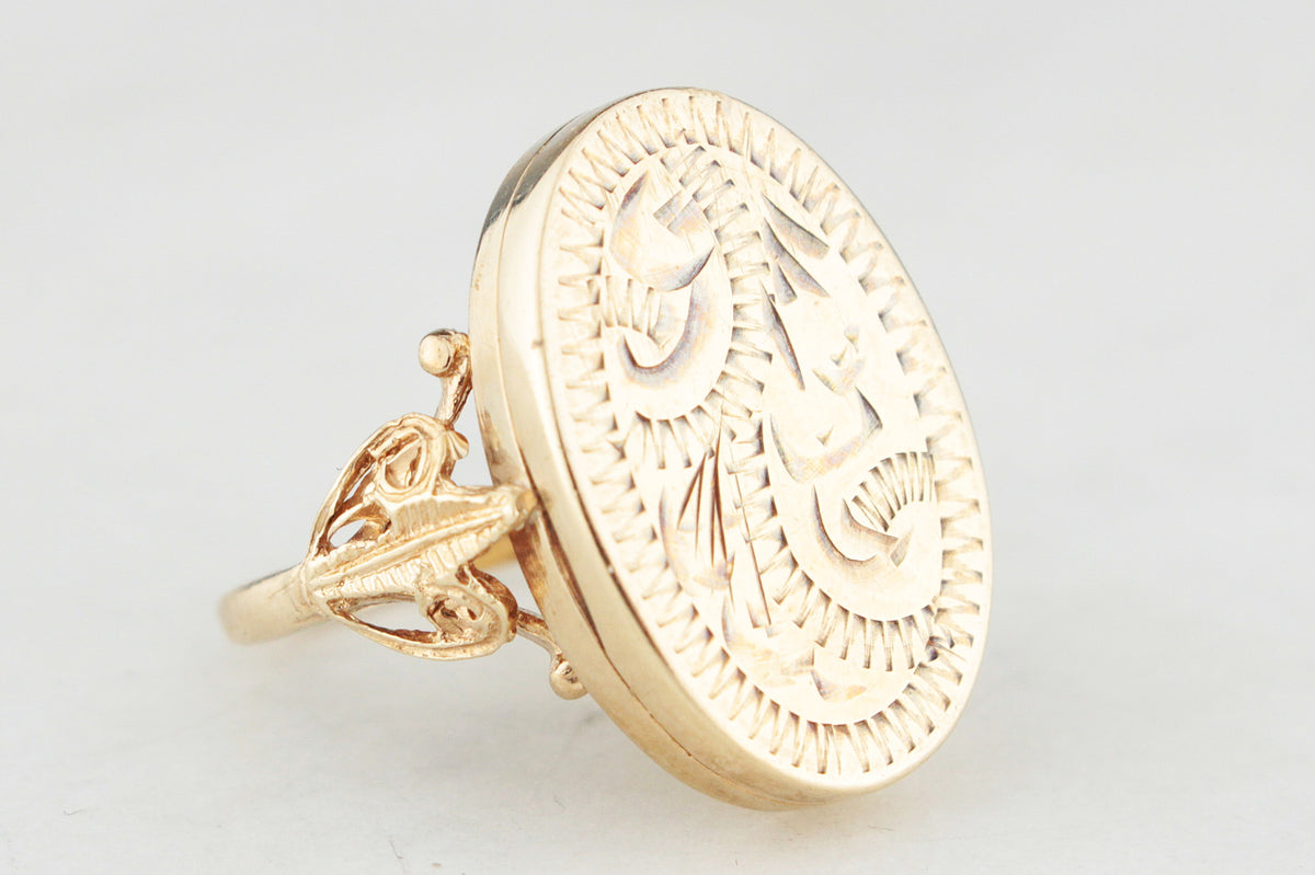 VINTAGE LOCKET RING 9ct GOLD
