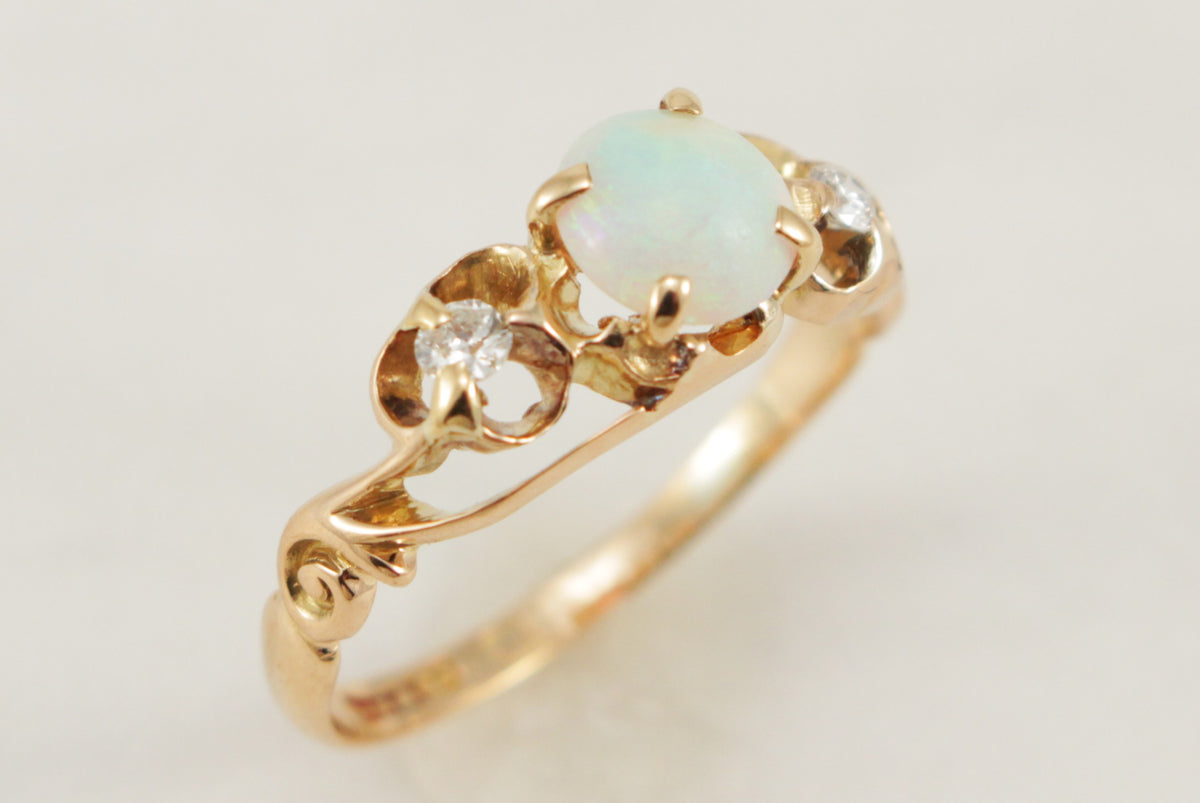 ANTIQUE EDWARDIAN c1915 OPAL &amp; DIAMOND RING 9ct GOLD