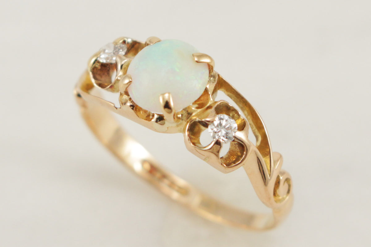 ANTIQUE EDWARDIAN c1915 OPAL &amp; DIAMOND RING 9ct GOLD
