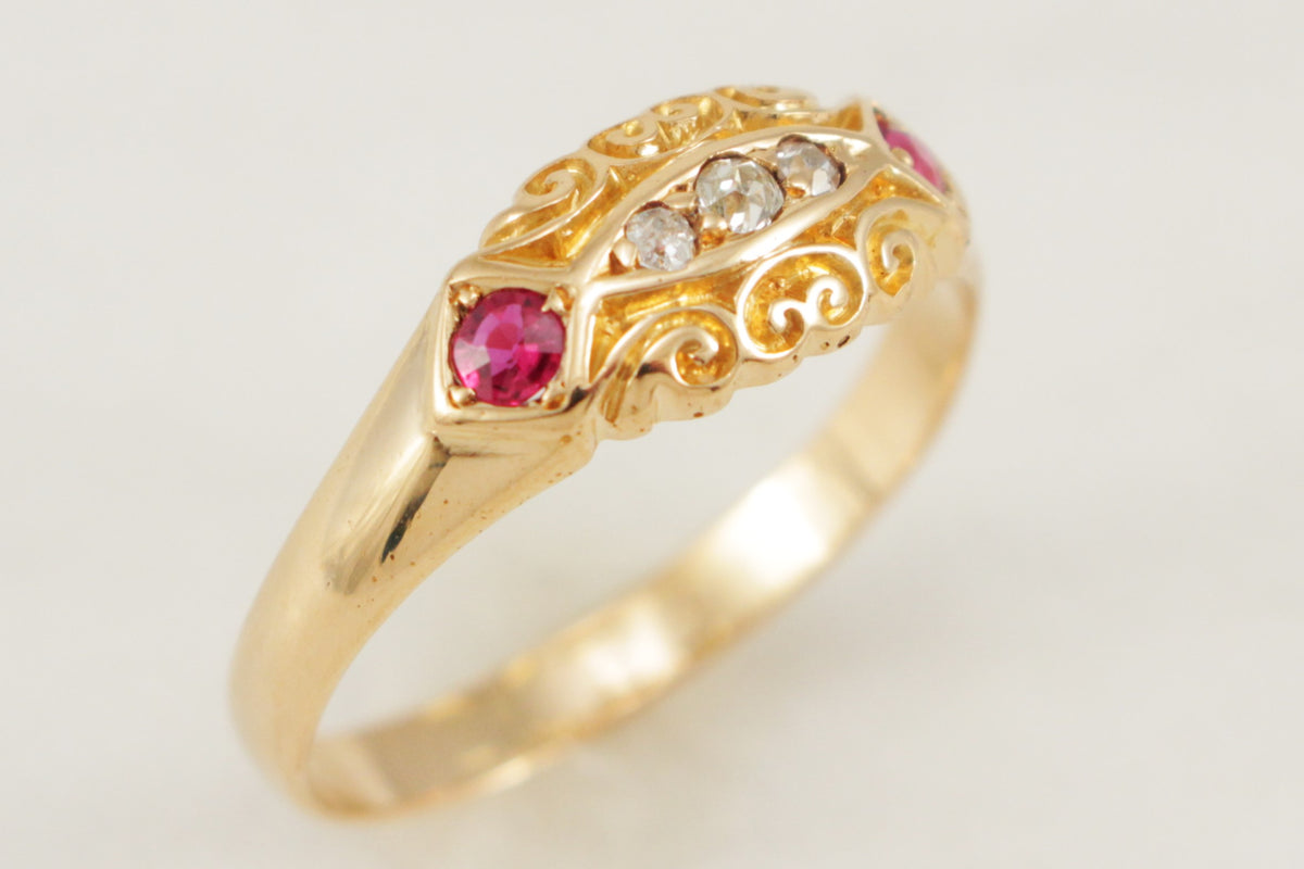 ANTIQUE EDWARDIAN 1904 RUBY & DIAMOND RING 18ct GOLD