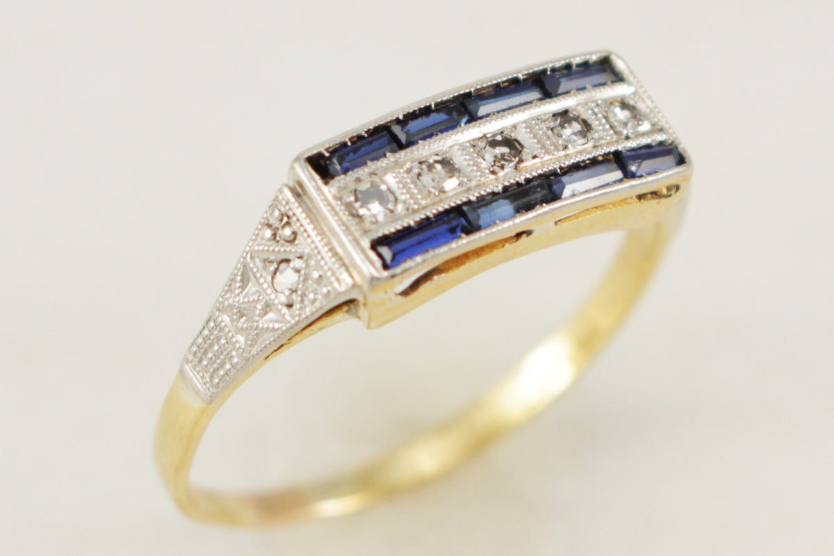 ANTIQUE ART DECO c1920 SAPPHIRE & DIAMOND RING 18ct GOLD
