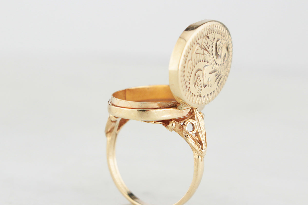 VINTAGE LOCKET RING 9ct GOLD