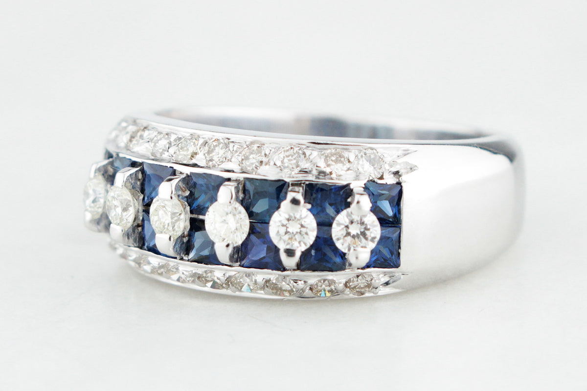 CONTEMPORARY DIAMOND &amp; SAPPHIRE RING 18ct GOLD