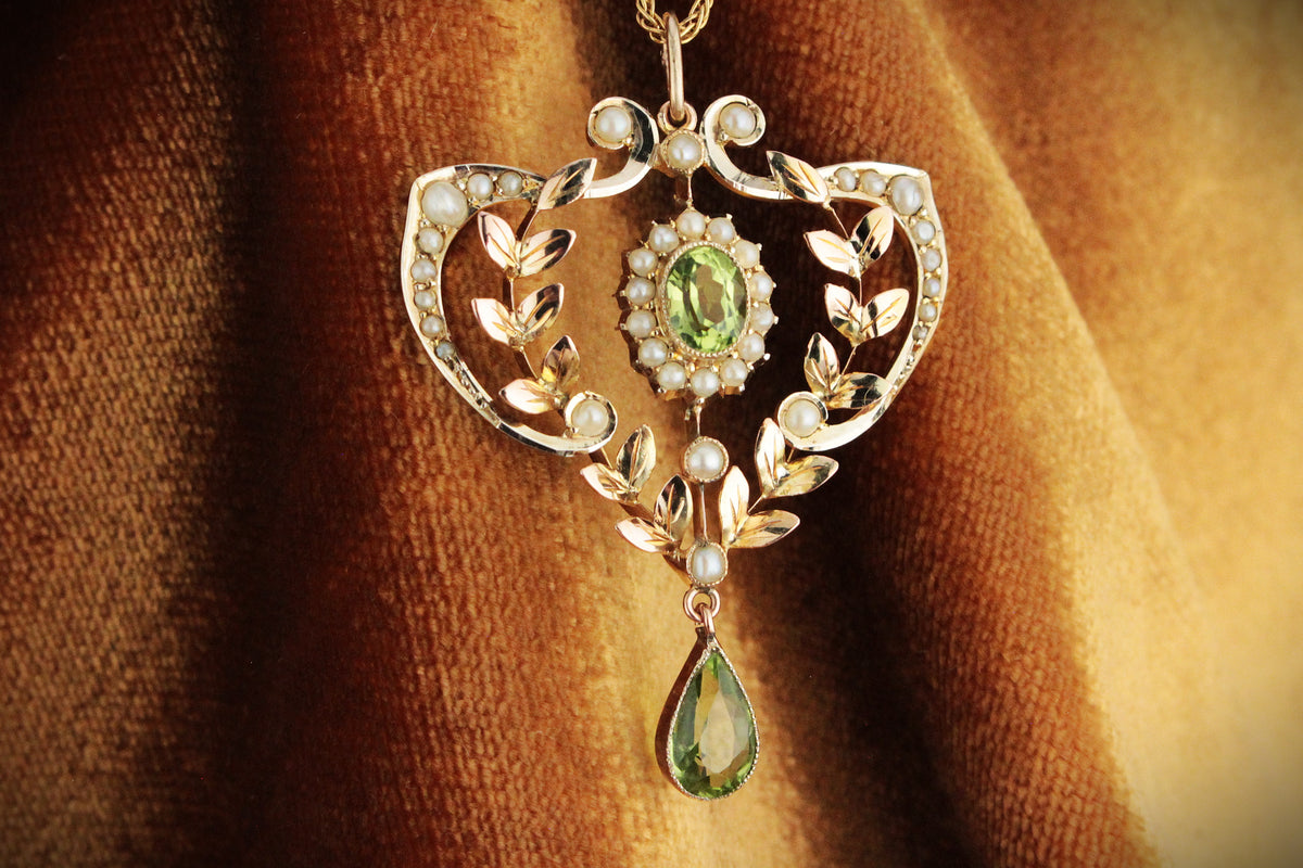ANTIQUE EDWARDIAN PERIDOT &amp; SEED PEARL PENDANT 9ct GOLD