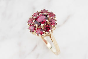 VINTAGE ESTATE 1968 GARNET CLUSTER RING ON 9ct YELLOW GOLD