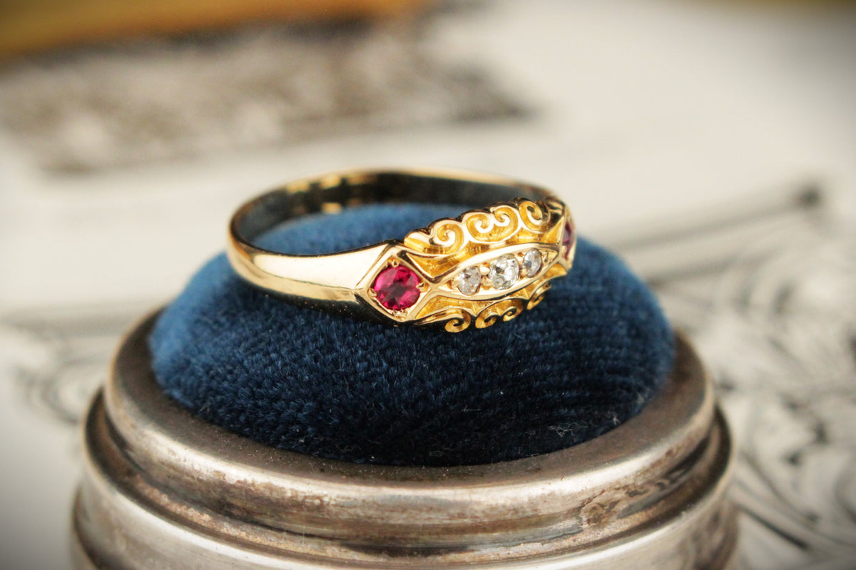 ANTIQUE EDWARDIAN 1904 RUBY & DIAMOND RING 18ct GOLD