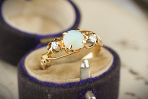 ANTIQUE EDWARDIAN c1915 OPAL & DIAMOND RING 9ct GOLD