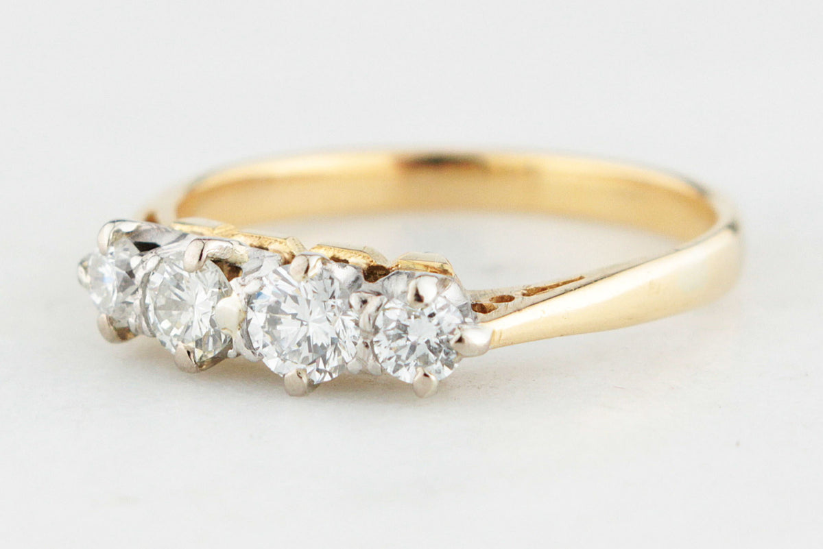 VINTAGE c1940 FOUR STONE .47ct DIAMOND RING 18ct GOLD
