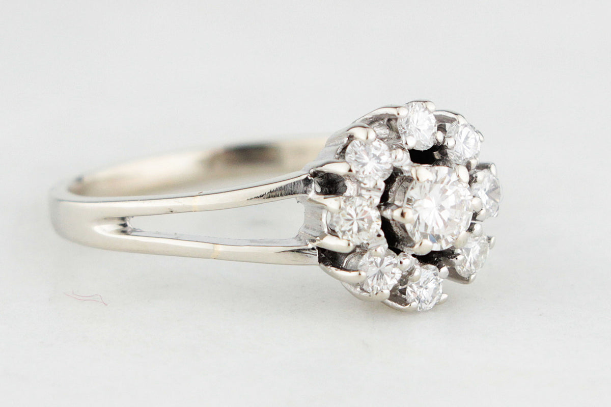 VINTAGE .53ct DIAMOND DAISY RING 14ct GOLD