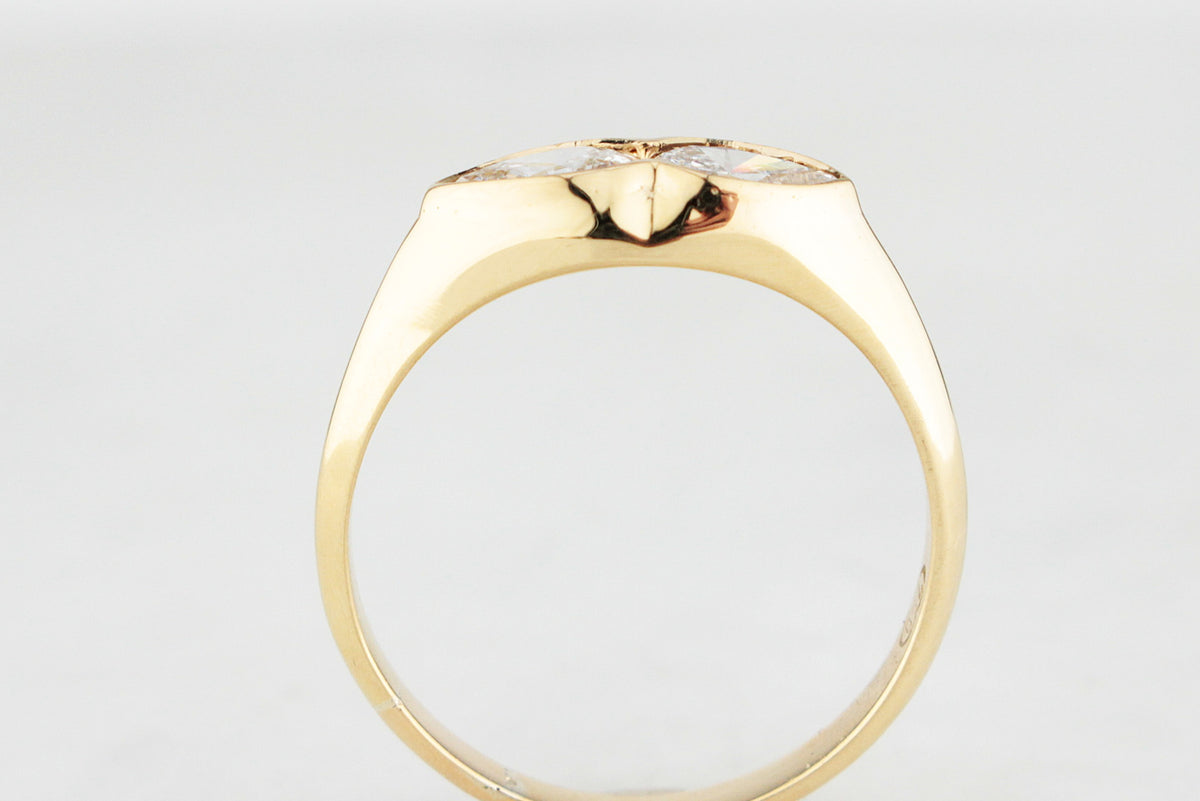 CONTEMPORARY 1ct DIAMOND RING IN 18ct GOLD