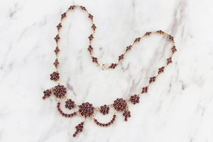 ANTIQUE LATE EDWARDIAN C1915 BOHEMIAN GARNET NECKLACE ON GOLD PLATE