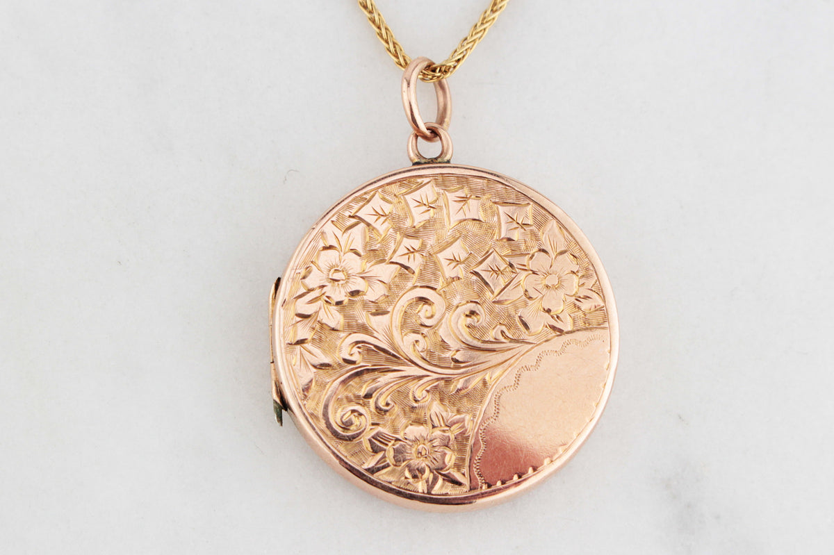ANTIQUE EDWARDIAN 1908 ENGRAVED LOCKET 9ct GOLD