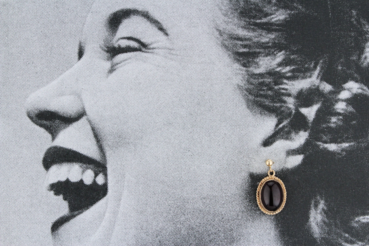 VINTAGE CABOCHON PYROPE GARNET EARRINGS 9ct GOLD