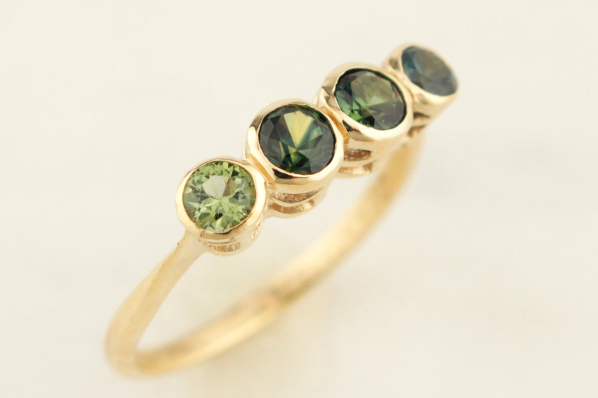 R&amp;V BESPOKE SAPPHIRE RING 9ct YELLOW GOLD