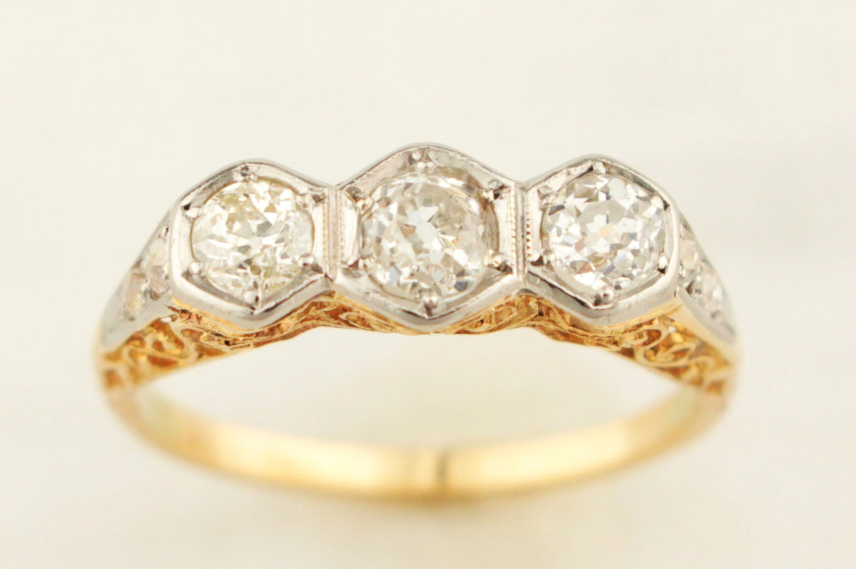 ANTIQUE EDWARDIAN c1910 .50ct DIAMOND RING 18ct GOLD & PALLADIUM
