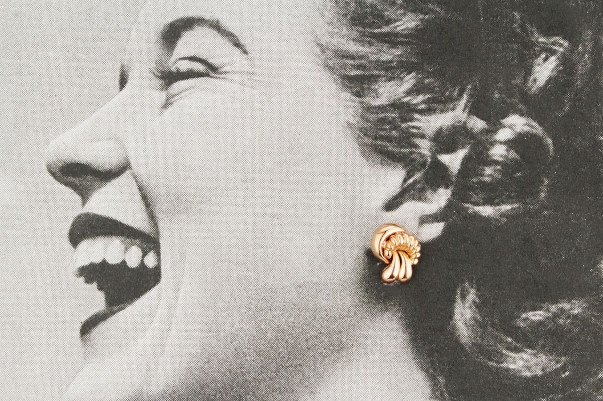 VINTAGE c1940 18ct ROSE KNOT EARRINGS