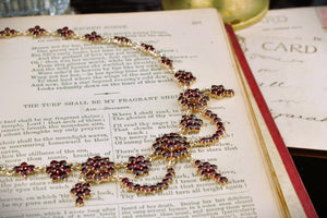 ANTIQUE LATE EDWARDIAN C1915 BOHEMIAN GARNET NECKLACE ON GOLD PLATE