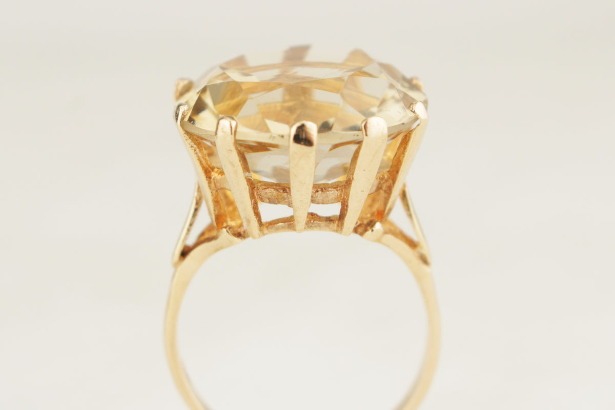 VINTAGE c1940 LEMON CITRINE COCKTAIL RING 9ct YELLOW GOLD