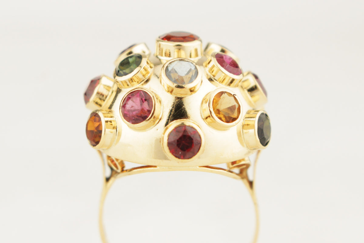 MID-CENTURY H. STERN ‘SPUTNIK’ BOMBE RING 18ct GOLD