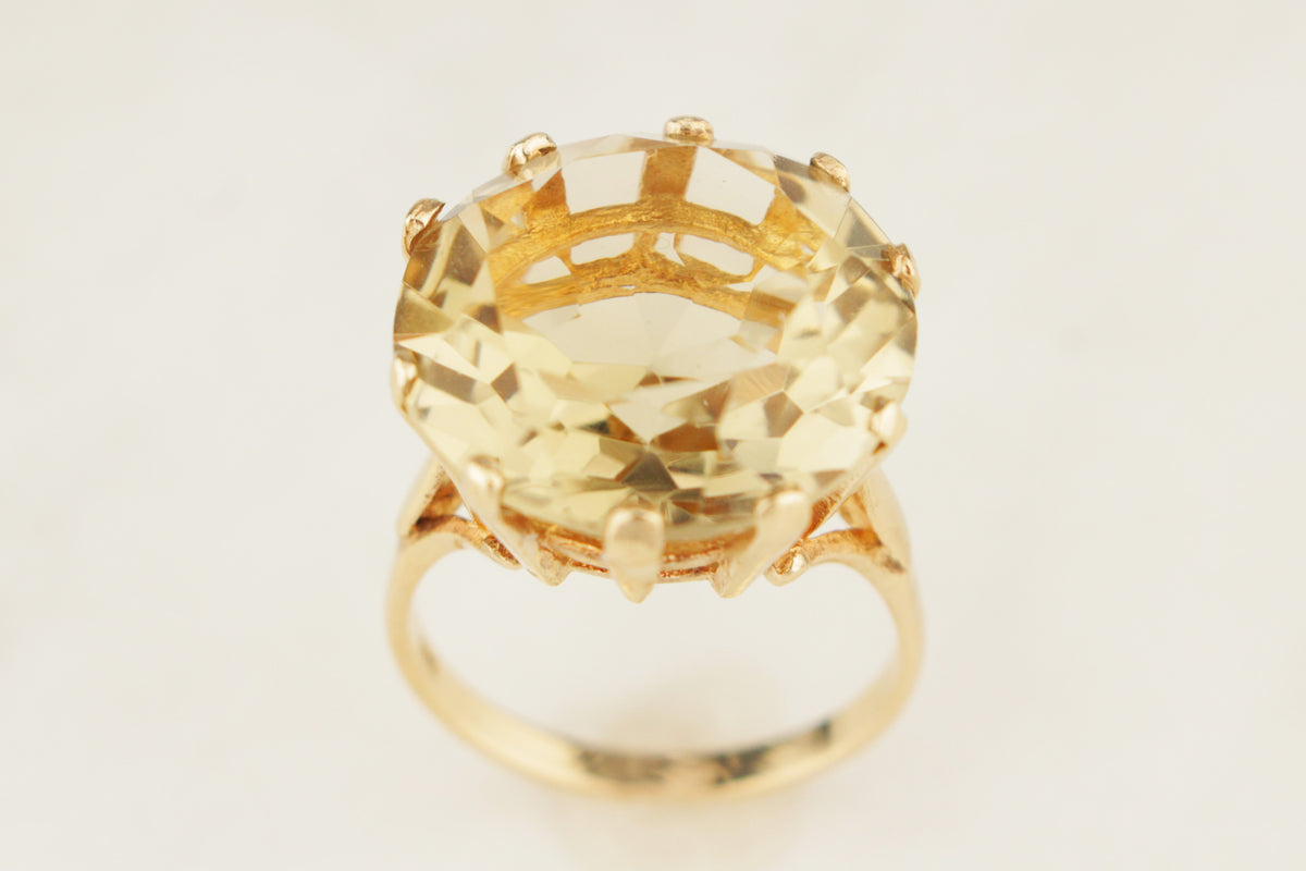 VINTAGE c1940 LEMON CITRINE COCKTAIL RING 9ct YELLOW GOLD