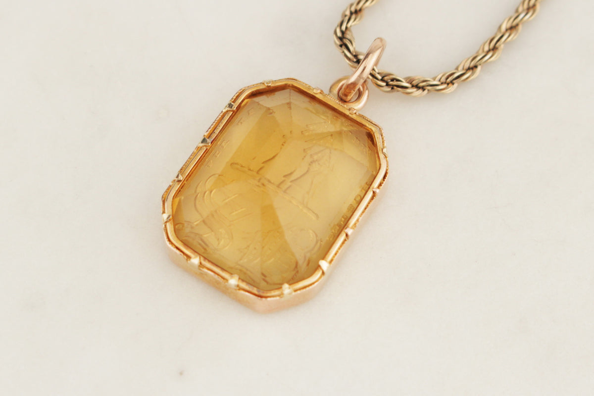 ANTIQUE VICTORIAN CITRINE INTAGLIO SEAL PENDANT ON 14ct GOLD