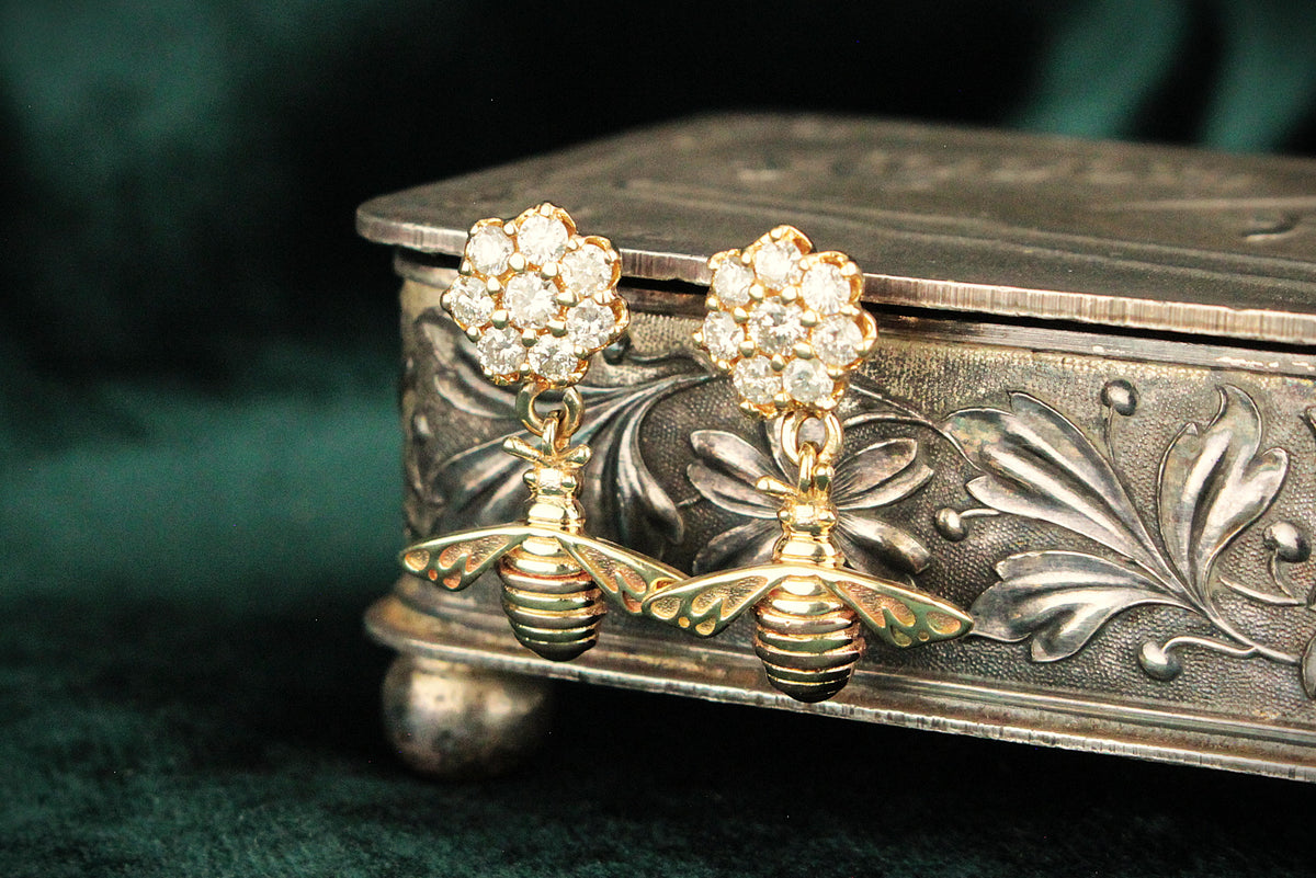 VINTAGE 14ct GOLD DIAMOND CLUSTER &amp; BEE EARRINGS
