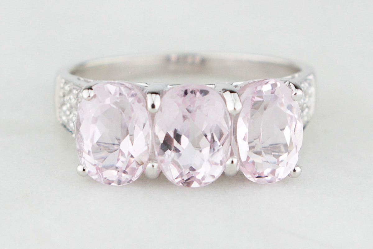 MODERN KUNZITE &amp; DIAMOND TRILOGY RING 9ct WHITE GOLD